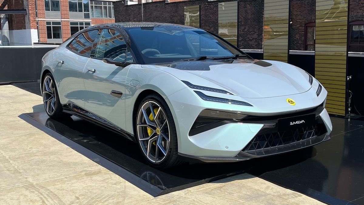 LOTUS EMEYA