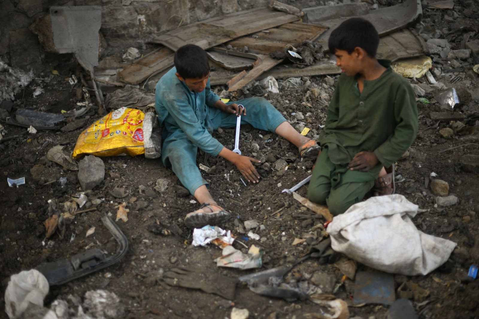 US child poverty surges as 1 in 6 live in extreme poverty worldwide