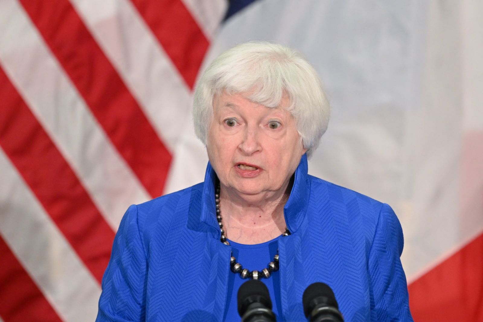 Yellen to visit Beijing, ease China-US tensions