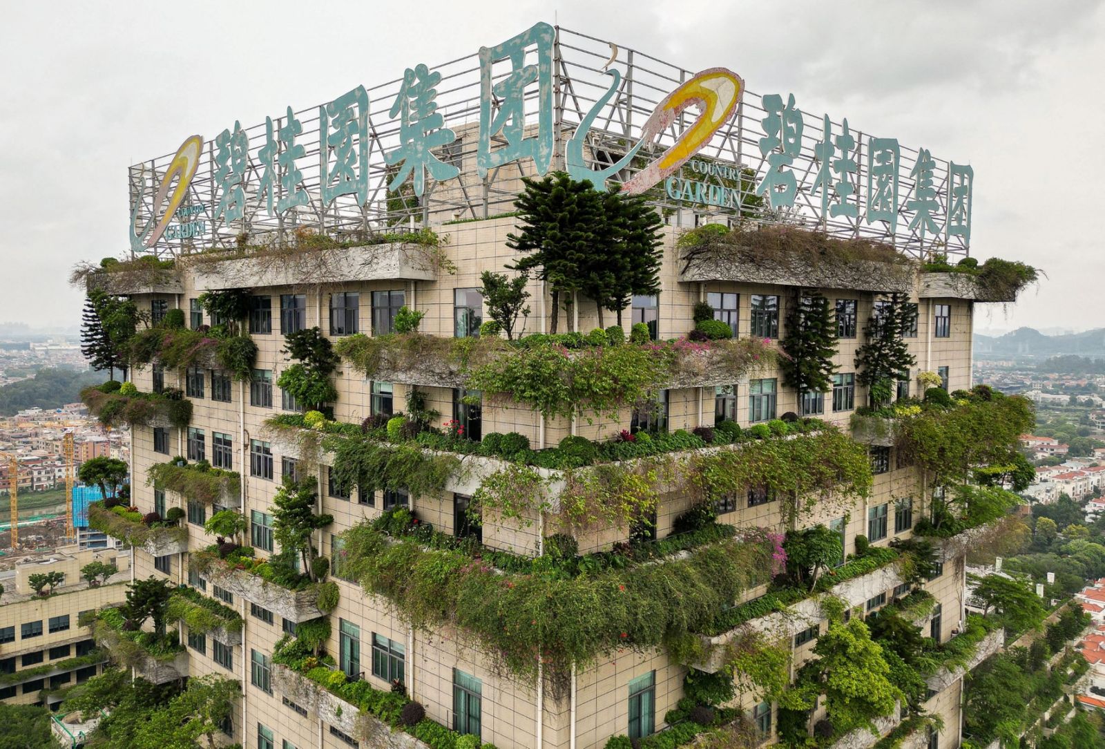China’s Country Garden narrowly avoids default