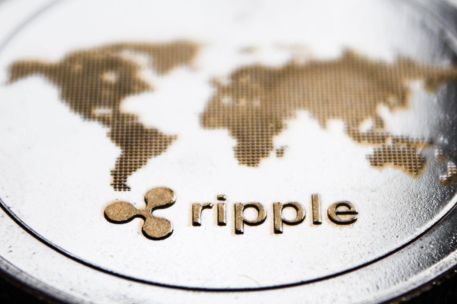 Bitcoin slips further, Ripple takes the lead