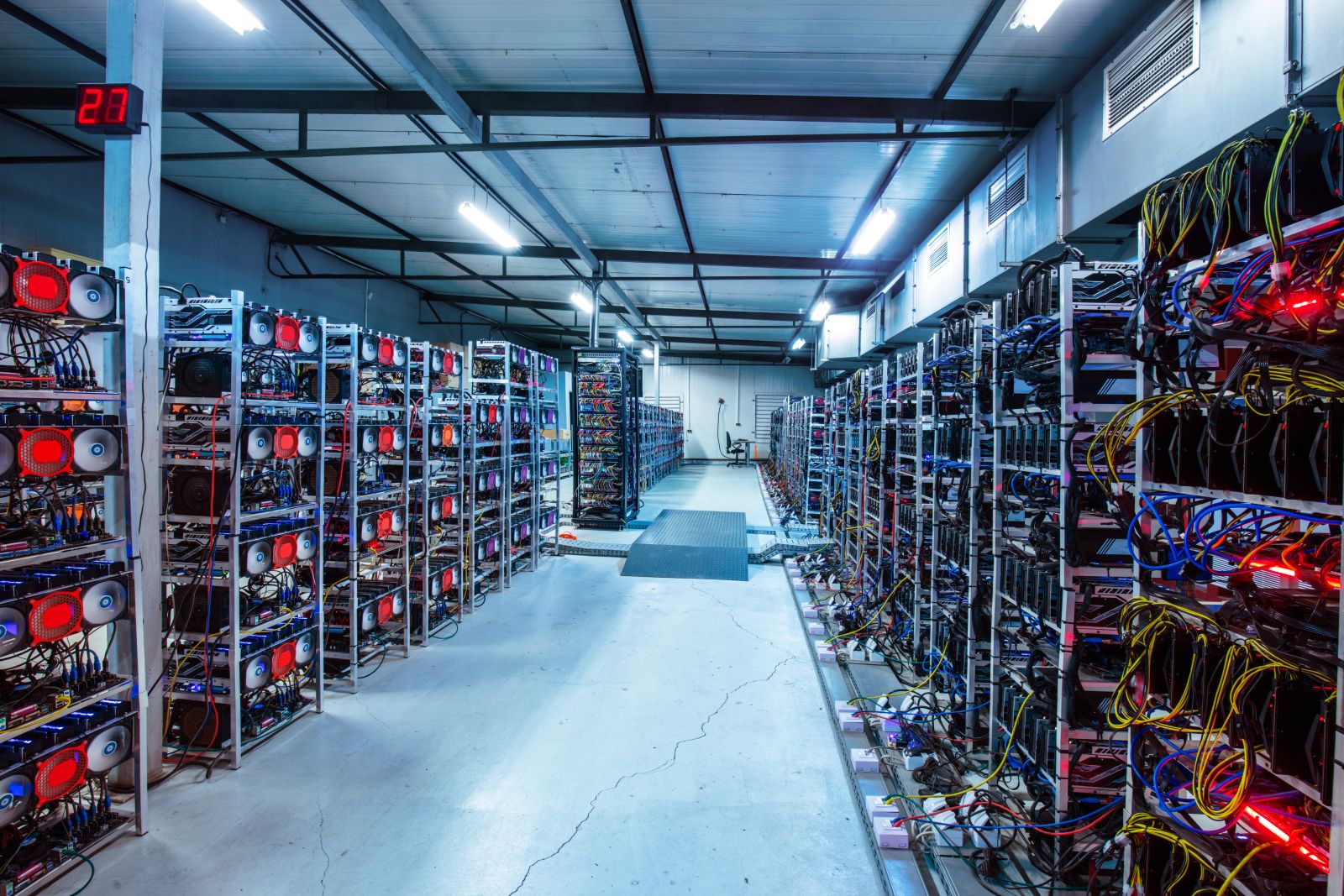 Omani-Emirati deal to set up new crypto-mining farm in Oman