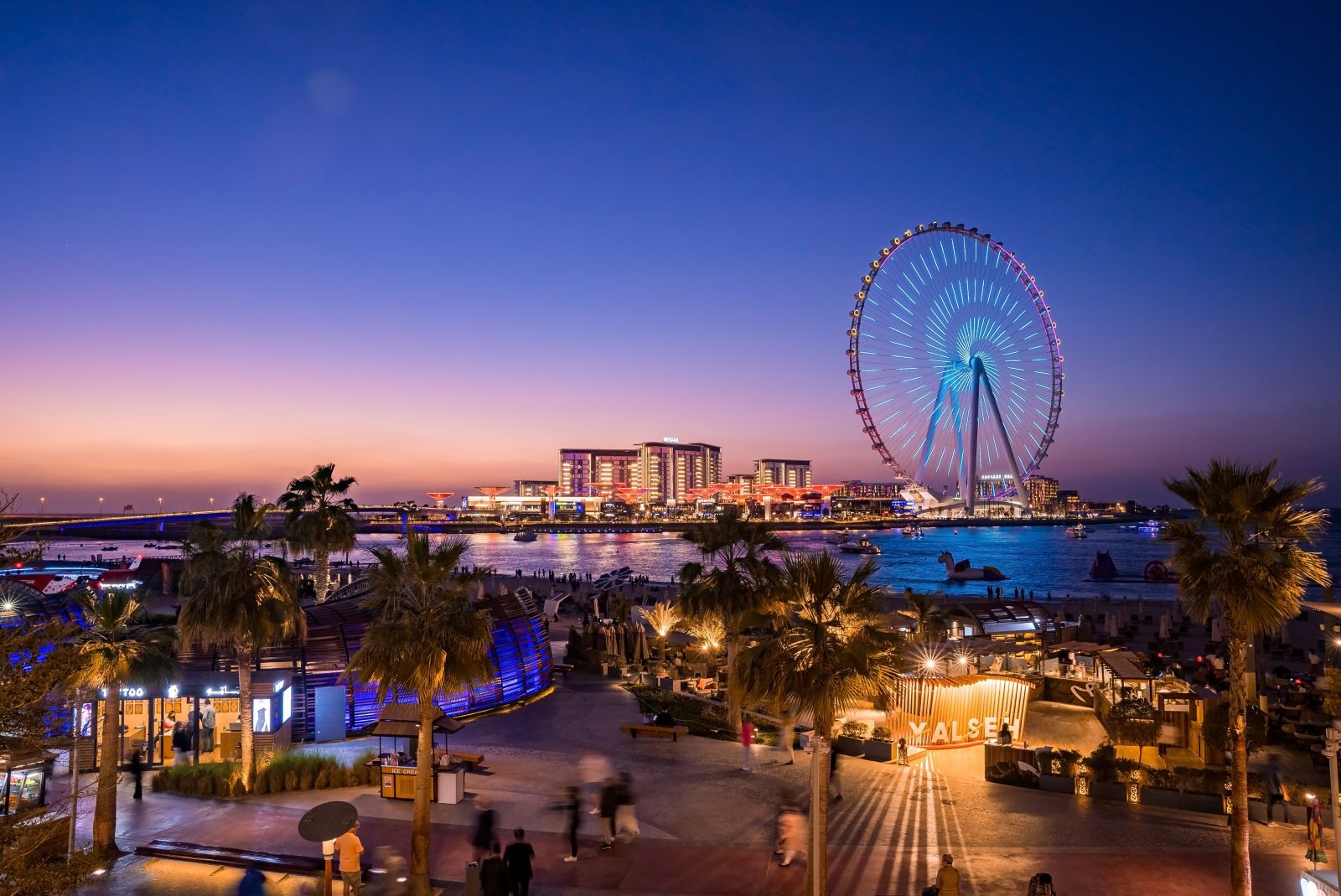 Dubai apartments soar as luxury properties dip globally