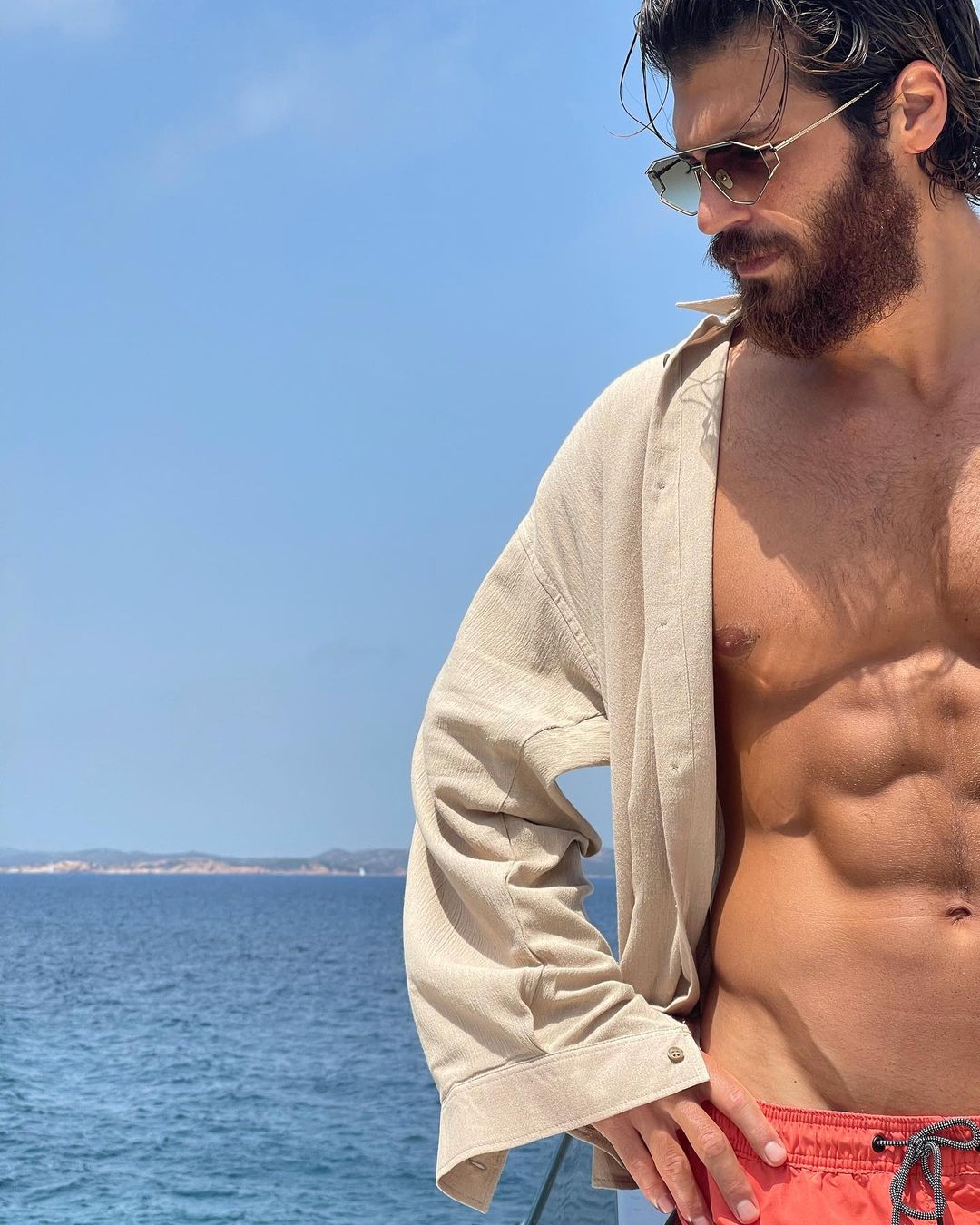 can yaman naked muscles 