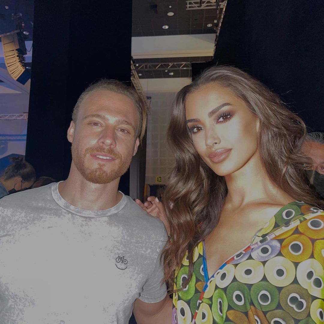 Kerem Bürsin Miss Universe Spain 2021 Sarah Loinaz Kainat Güzeli İspanya Miss Universo España 