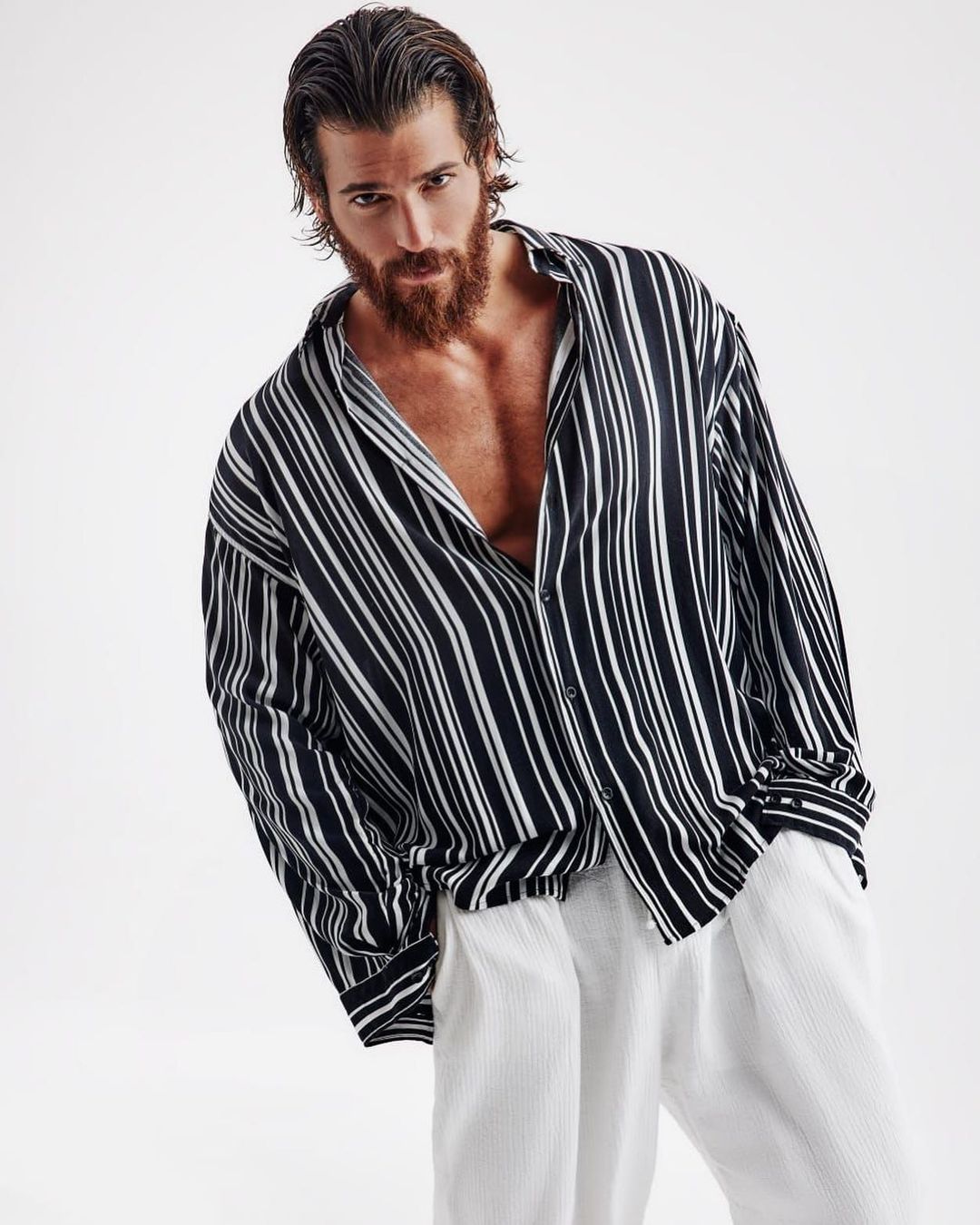 Can Yaman Popularity dicreases in Italy after breaking up with Diletta Leotta Can Yaman, Diletta Leotta'dan ayrıldıktan sonra İtalya'da popülaritesini düşürdü Can Yaman La popolarità in Italia cala dopo la rottura con Diletta Leotta