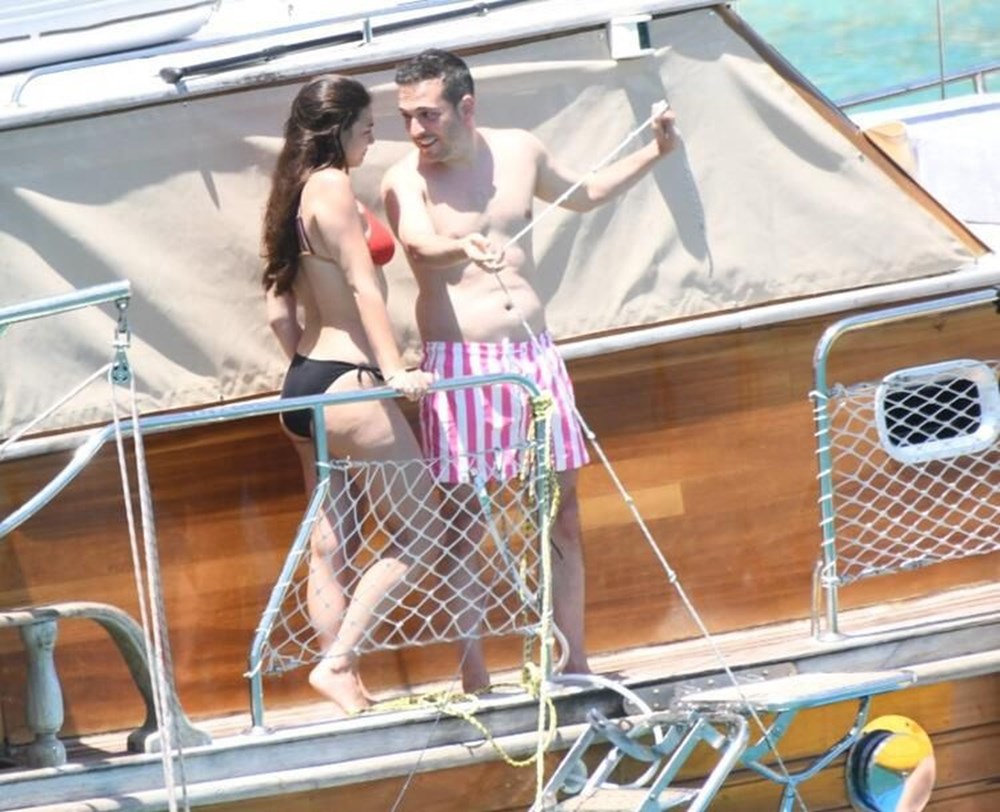 Demet Özdemir Oğuzhan Koç Aslı Bekiroğlu Çağrı Telkıvıran Fethiye Muğla Balıkesir Ayvalık vacation summer