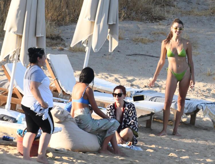 Hande Erçel Türkbükü green yeşil bikini Bodrum