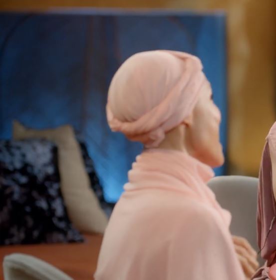 Jada Pinkett Smith hijab Muslim Islam convert headscarf veil