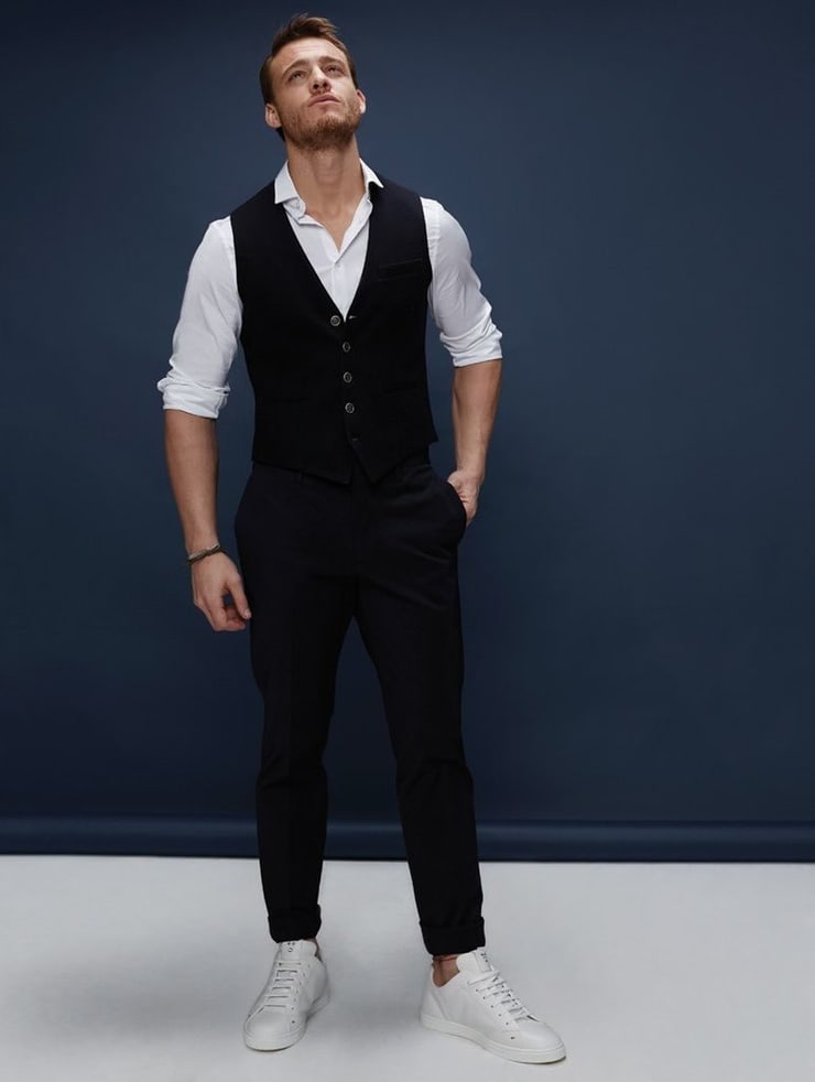 How tall is Kerem Bürsin height yükseklik bursin