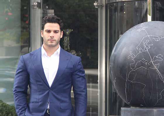 Murat Akdoğan Hande Erçel Kerem Bürsin