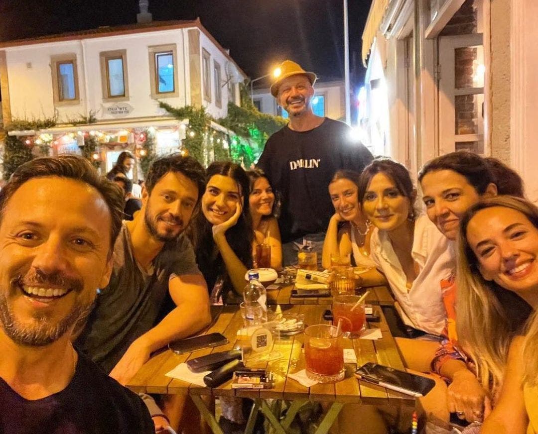 Tuba Büyüküstün Murat Boz Fall in Love in Another Self Aşık olmak Ada Toprak