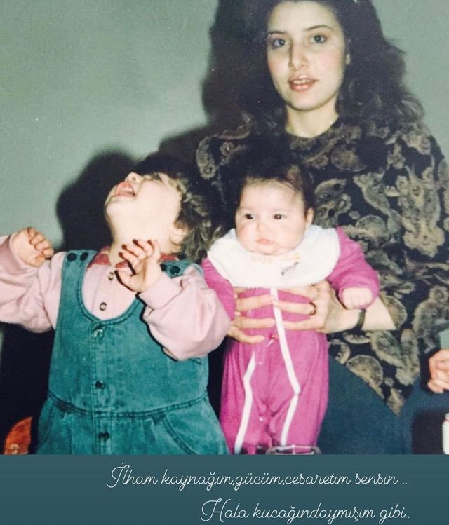 Hande Erçel'in çocukluğu bebekliği ercel as a child baby young little height bio wikipedia