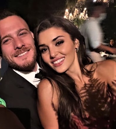 Kerem Bürsin ve Hande Erçel'in İlişkisinin Bittiğini Doğrulayan 4 İpucu
