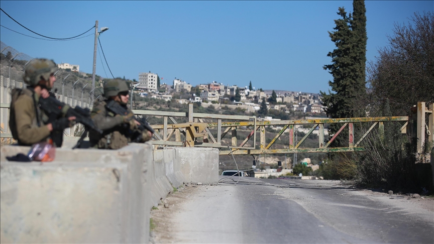 ""اهالي برقة يقولون إنهم لن يسمحوا بإعادة بناء مستوطنة حوميش المحاذية لقريتهم