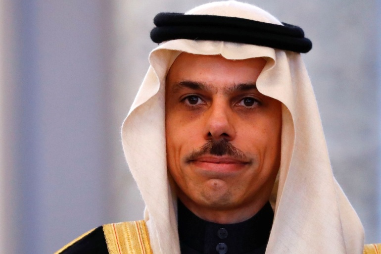 ""وزير الخارجية السعودي اعتبر ان استقالة جورج قرداحي لن تكون كافية
