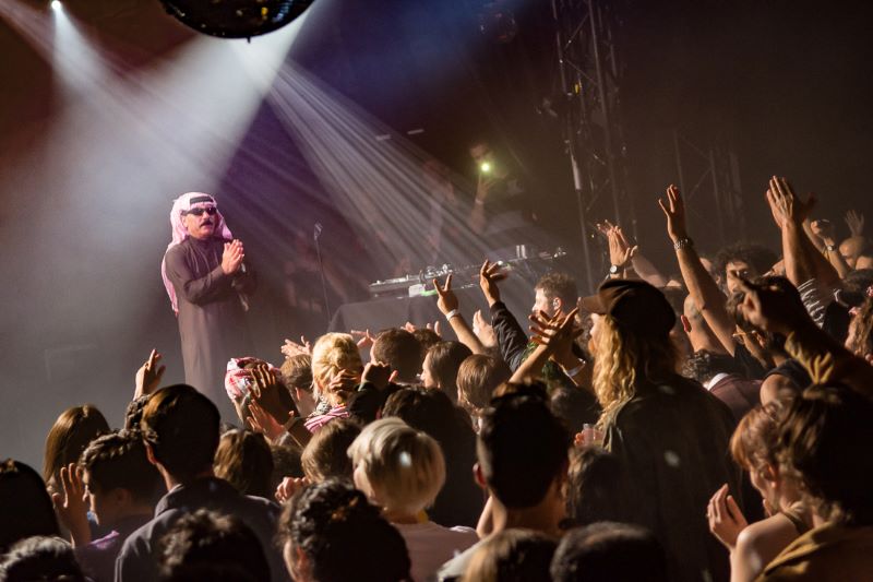 ""الفنان السوري عمر سليمان في احد حفلاته الغنائية