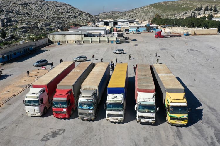 ""اول قافلة مساعدات تصل الى سوريا الخميس