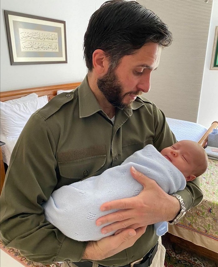 أحدث صورة لـ الأمير حمزة بن الحسين بعد تخليه عن لقبه