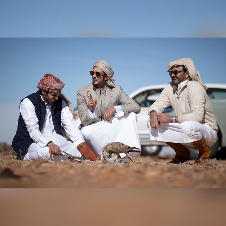 "عائلة حاكم قطر في صحراء الجزائر"