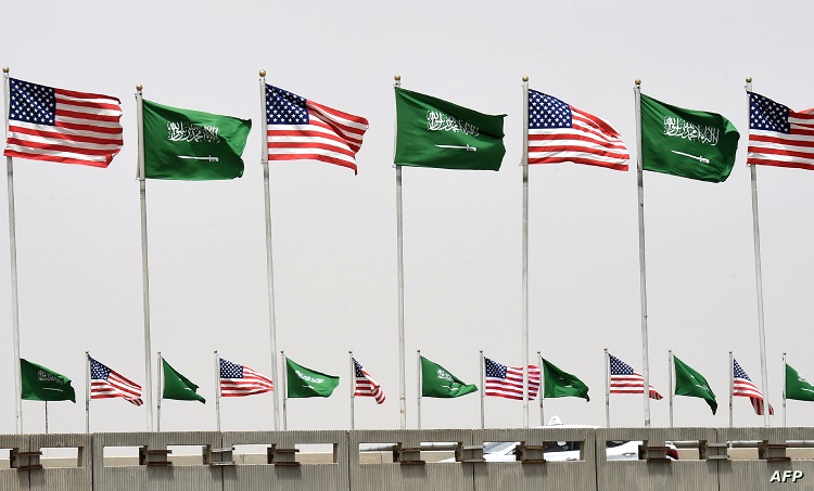 مقارنات بين استقبال جو بايدن و دونالد ترامب في السعودية