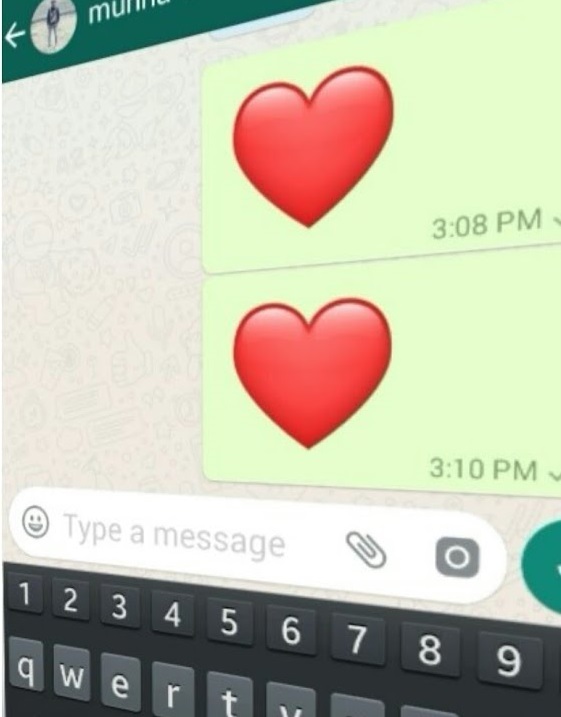 القلب الأحمر في الواتساب