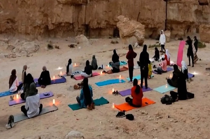 مهرجان اليوغا في العلا