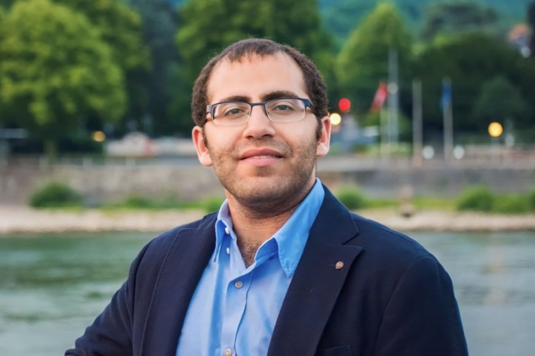 الصحفي المصري محمد أبو الغيط