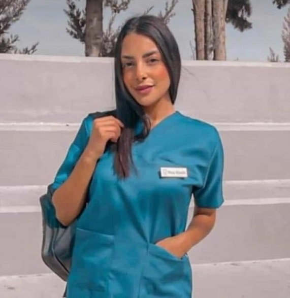 الطالبة الجامعية الفلسطينية دينا خليل