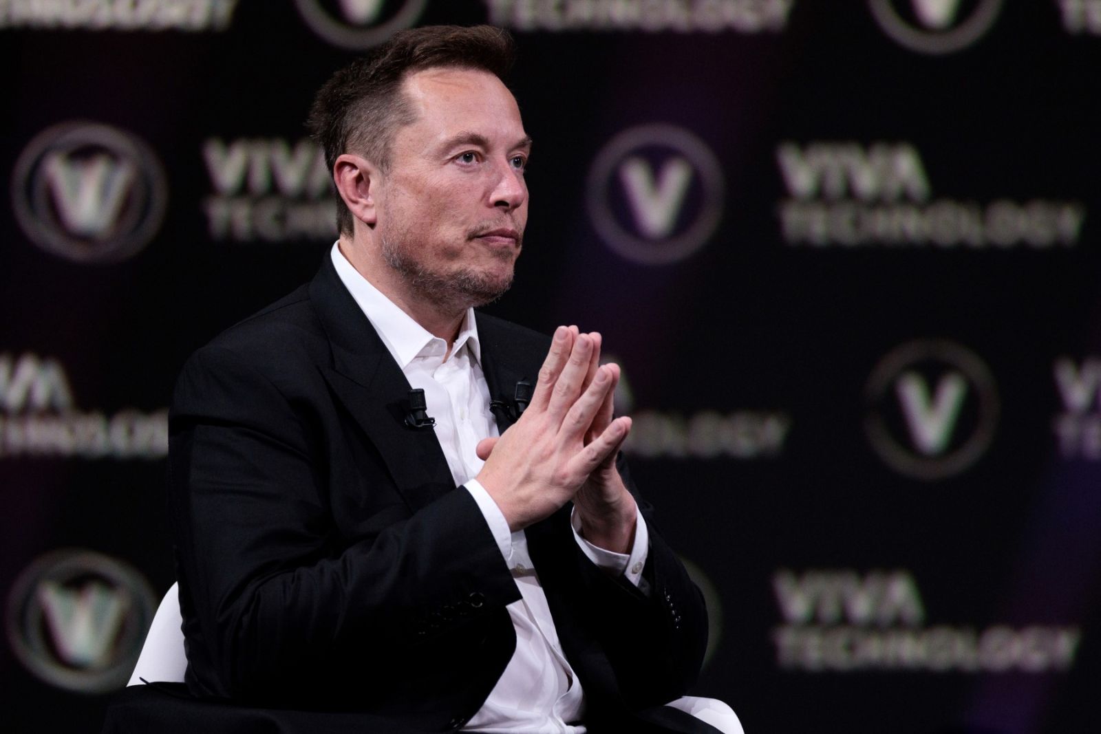 Musk rebrands Twitter