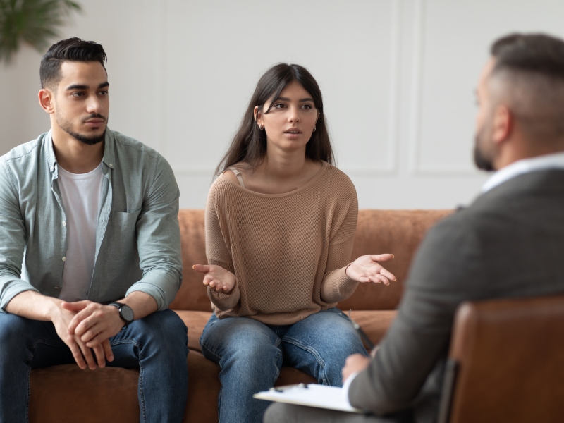 كيف يؤثر التوتر على العلاقة الزوجية وطرق علاجه