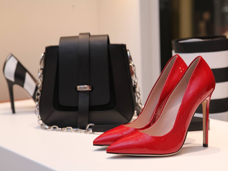 حسناء البوابة: 4 نصائح لإضافة الفخامة إلى إطلالتك