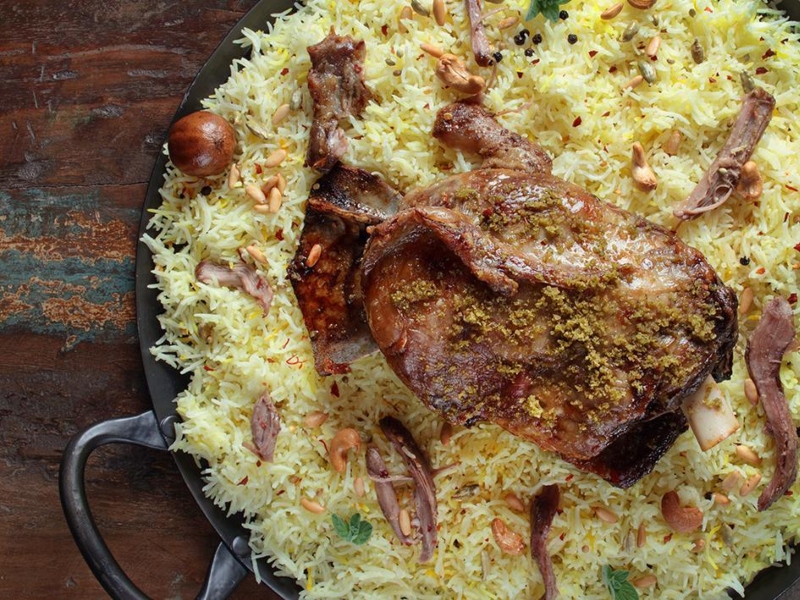 مطبخ العيد: خروف محشي بالتوابل العربية