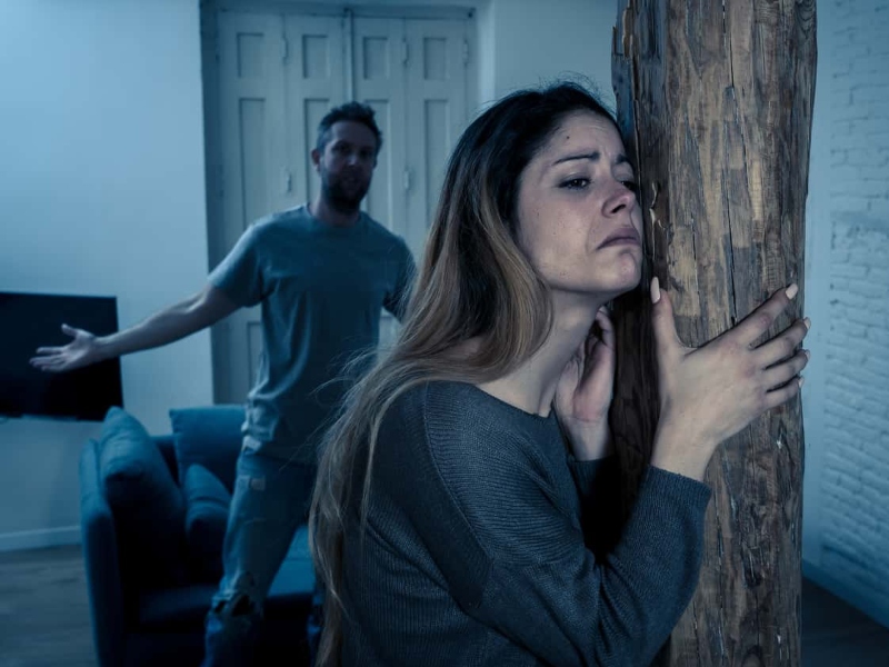 علاقات البوابة: لا تتزوجي من رجل لديه هذه العادات 