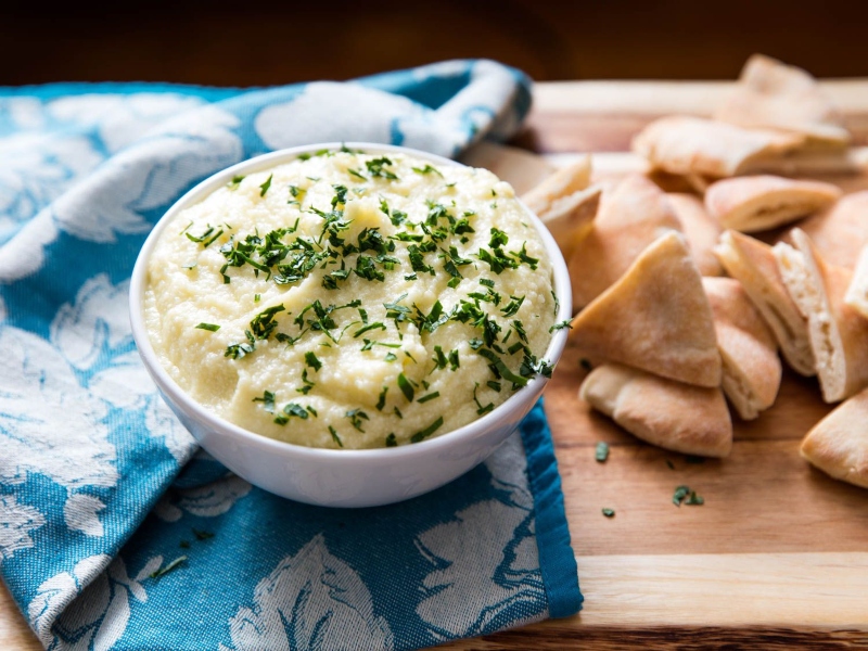 طبق سكورداليا من المطبخ اليوناني