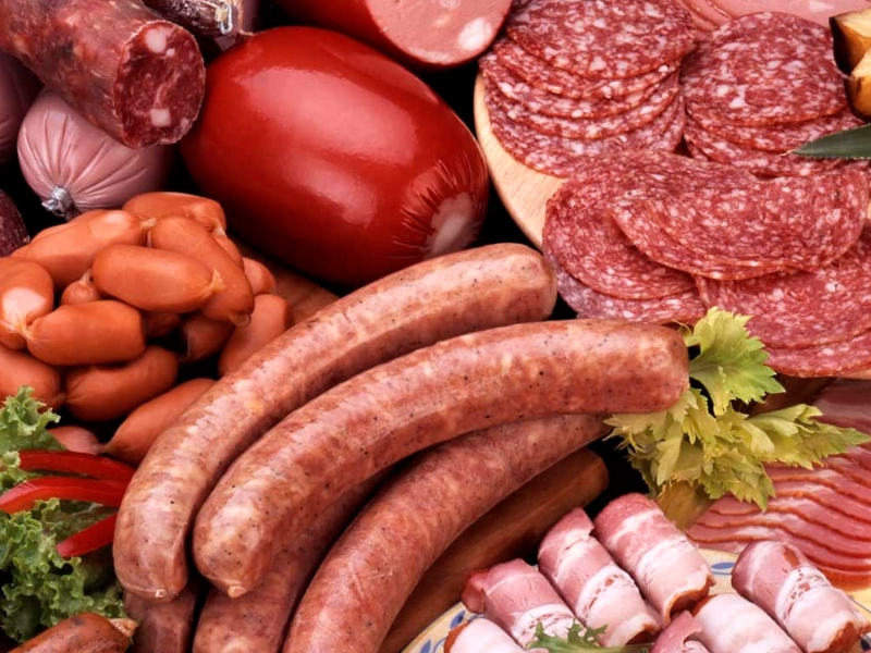 طبيب البوابة: 5 أطعمة تزيد من خطر الإصابة بالسرطان