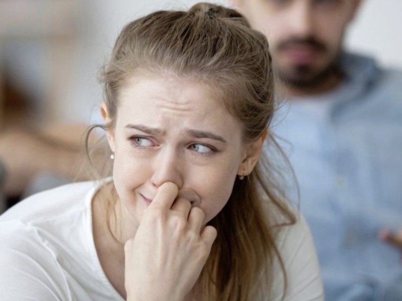 علاقات البوابة: 4 أسباب تجعل شريكك يكذب عليك