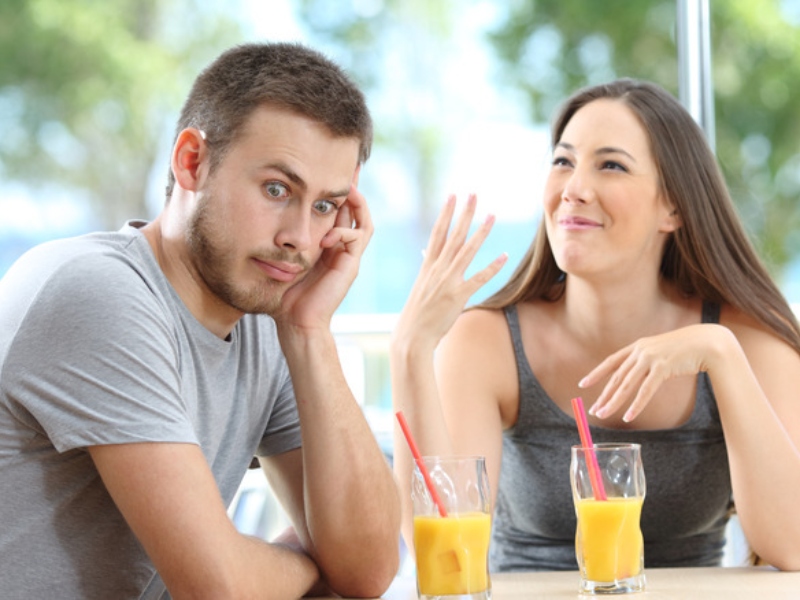 علاقات البوابة: 6 أنواع من النساء يكرهها الرجال
