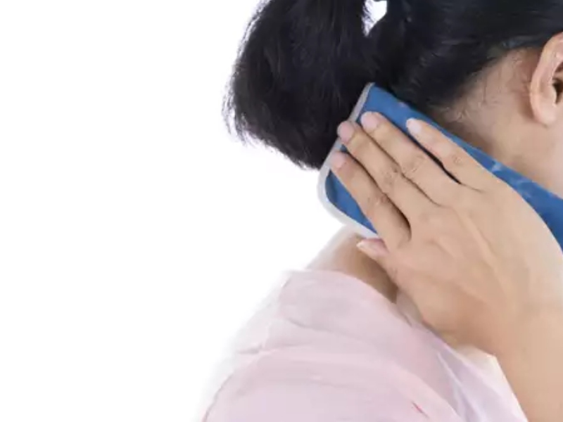 طبيب البوابة: 5 علاجات للتخلص من آلام الرقبة