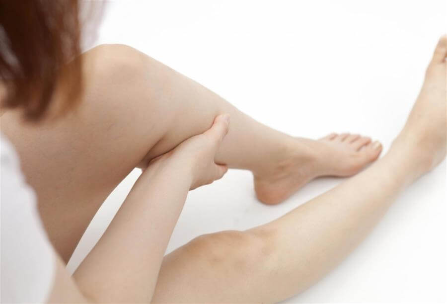 أسباب ألم الرجل في الشهور الأولى من الحمل