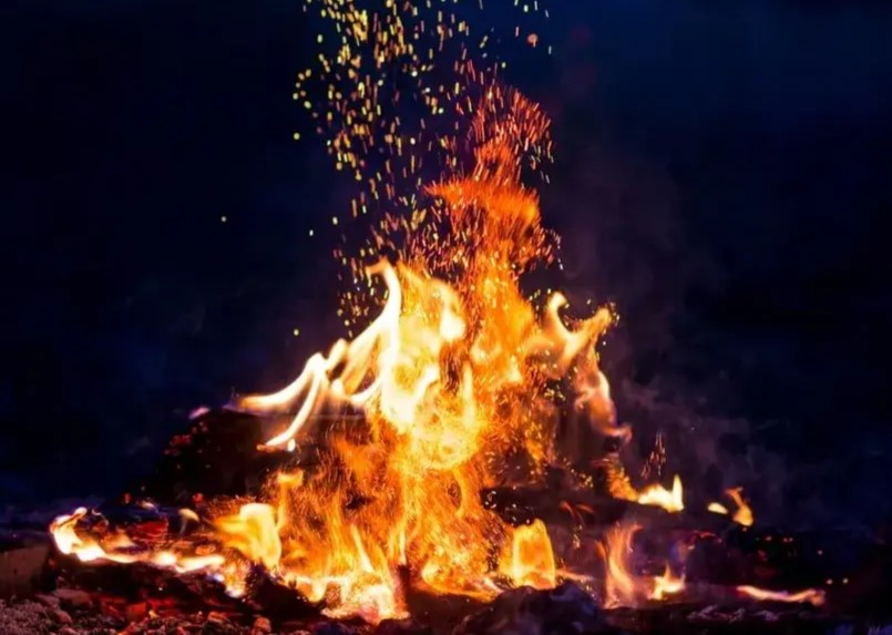 رؤية الحريق في المنام للرجل المتزوج