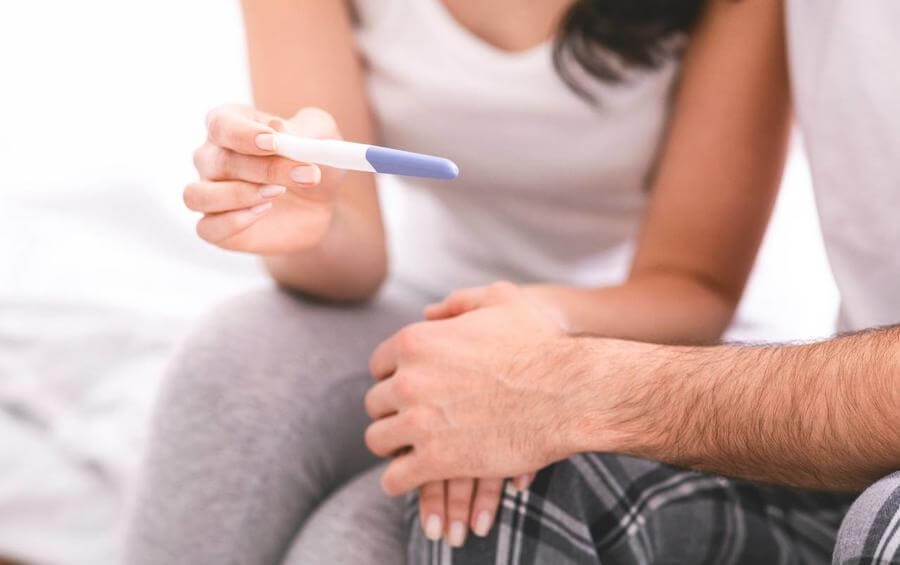 طرق معرفة الحمل بدون أعراض للبكر