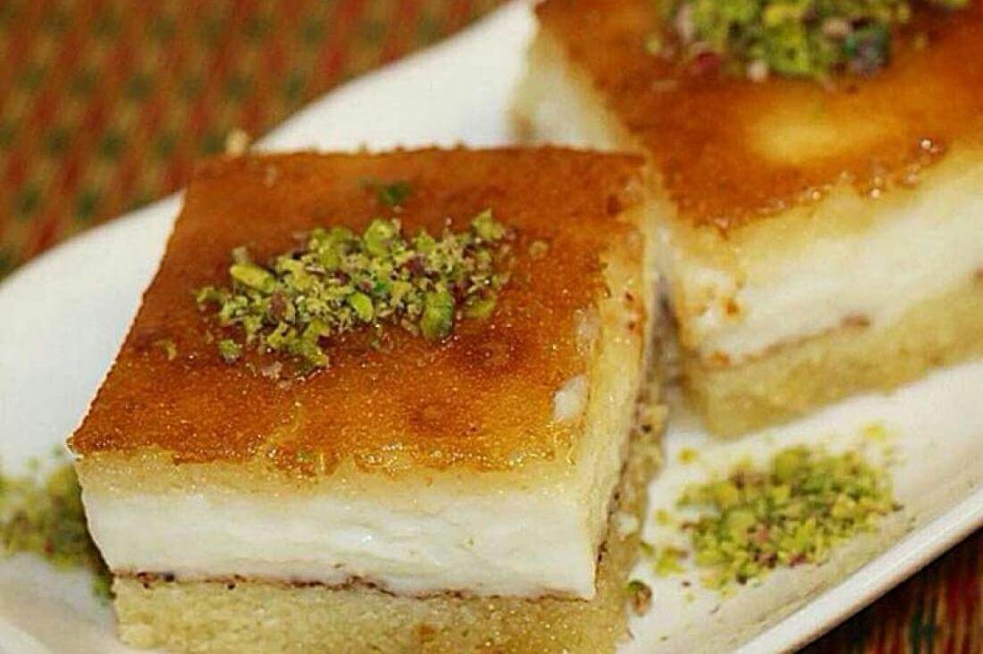 طريقة تحضير البسبوسة بالزبادي والقشطة