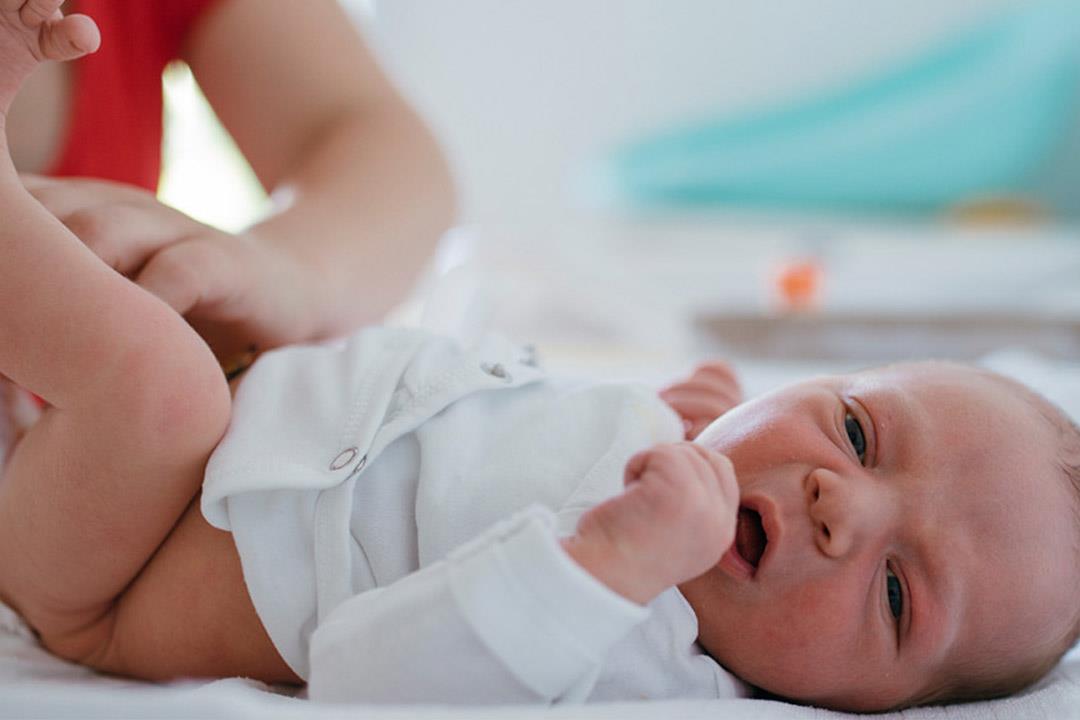 علاج انكماش الذكر للداخل عند الأطفال