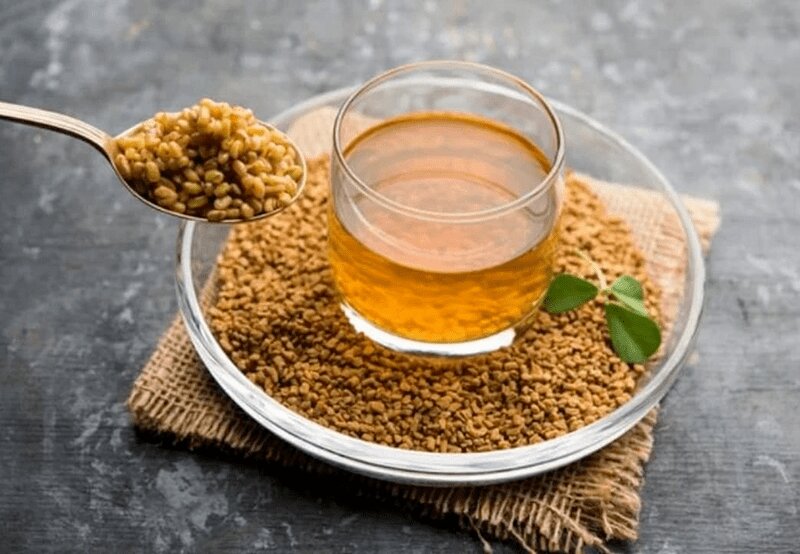 فوائد شرب الحلبة يومياً للنساء