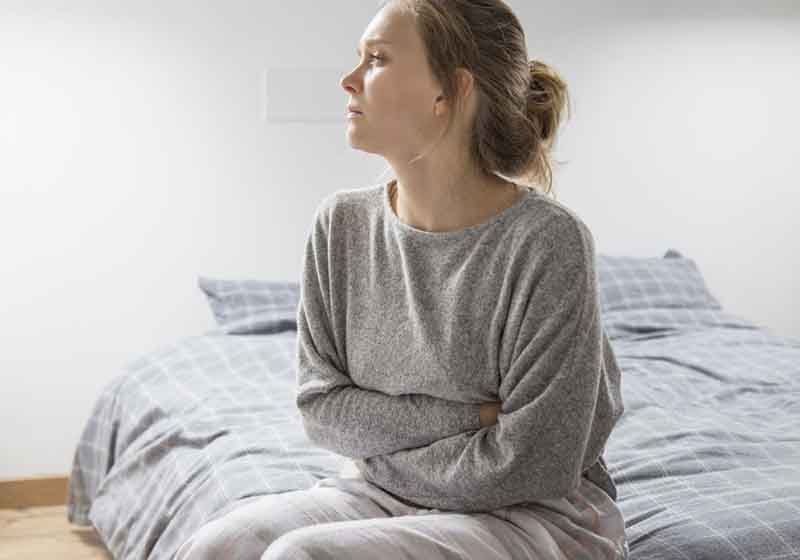 هل يمكن أن تظهر أعراض حمل كاذبة قبل الدورة الشهرية؟