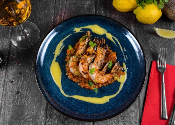 مطعم بلاك سميث ومطعم سولونا