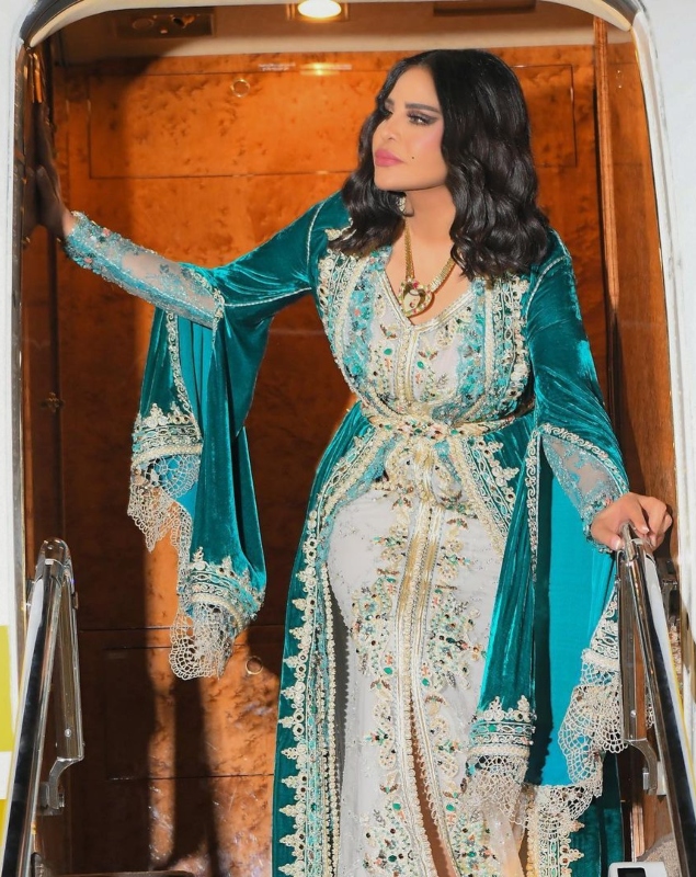 استلهمي إطلالتك في اليوم الوطني السعودي من الفنانة أحلام