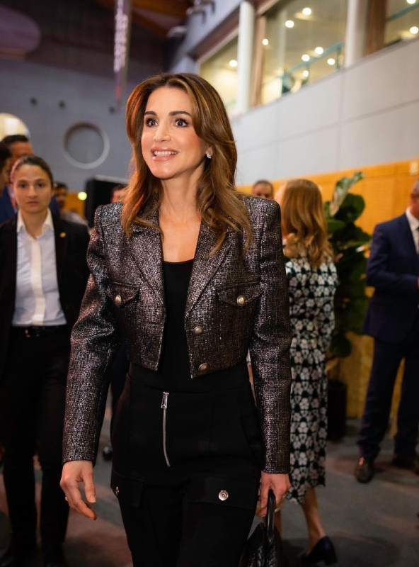 أجمل إطلالات الملكة رانيا في شهر نوفمبر