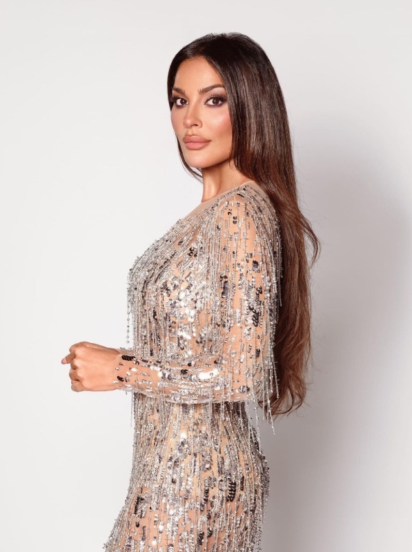نادين نسيب نجيم بأجمل فساتين تناسب سهرات عيد الحب 2023